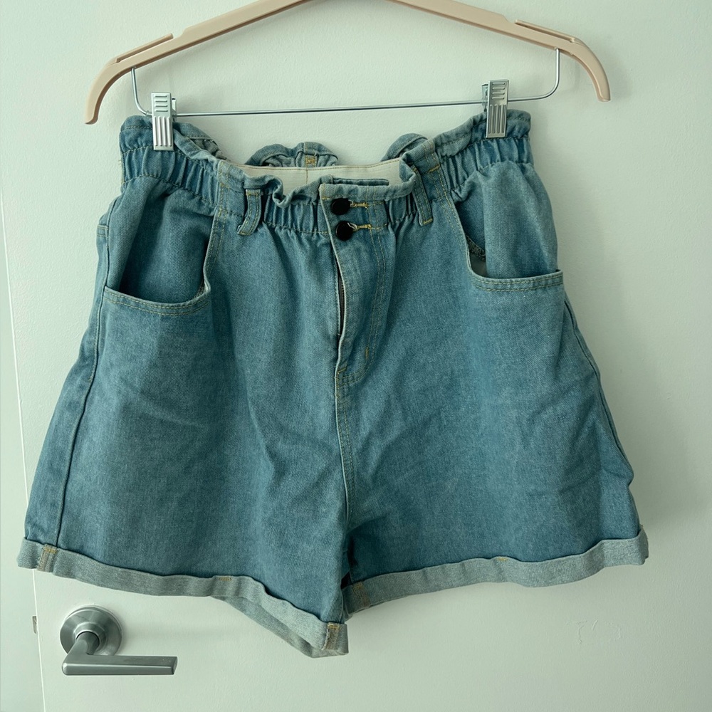 90s Baggy Jean Shorts